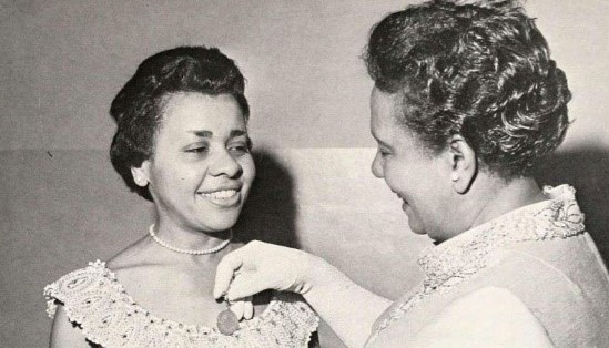 Vernice Ferguson receiving the Mary Mahoney Award, 1970. (North Carolina Nursing History Appalachian State University)