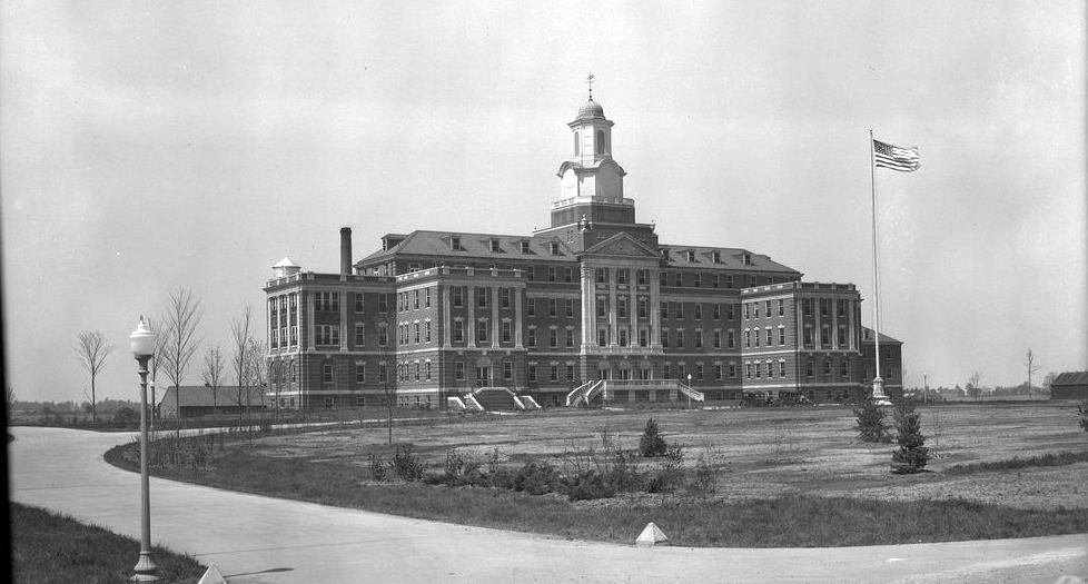 Government hospital in Lexington, Kentucky. c., 1930s, one of many built after the war to treat Veterans with neuropsychiatric problems. Specialists believed that most cases were due not to combat trauma but to the stress of military service more generally, couple with a predisposition for mental illness and other variables. (kyhi.org)