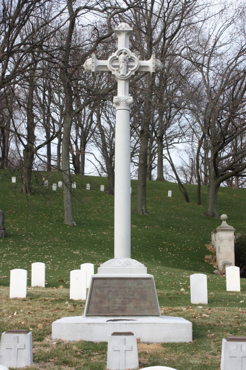 French Cross at Brooklyn National Cemetery in New York. The granite monument was installed at the burial site of the 25 French sailors who died from influenza during a port call at the end of the war. (National Cemetery Administration)