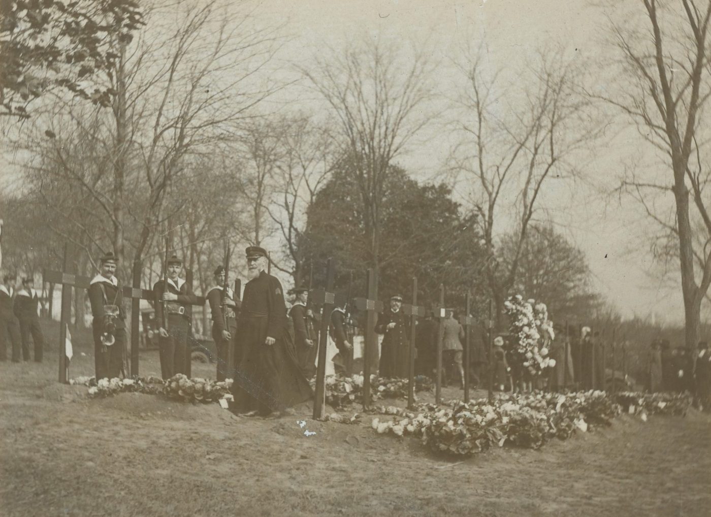 Photo dated November 4, 1918, showing the black wooden crosses at the gravesites of the French sailors. The dedication of the burial plot and the military mass for the deceased took place two days earlier. (National Archives)